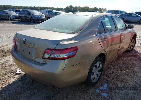 2011 Toyota Camry Le z USA, uszkodzony, nr VIN 4T1BF3EK6BU123490